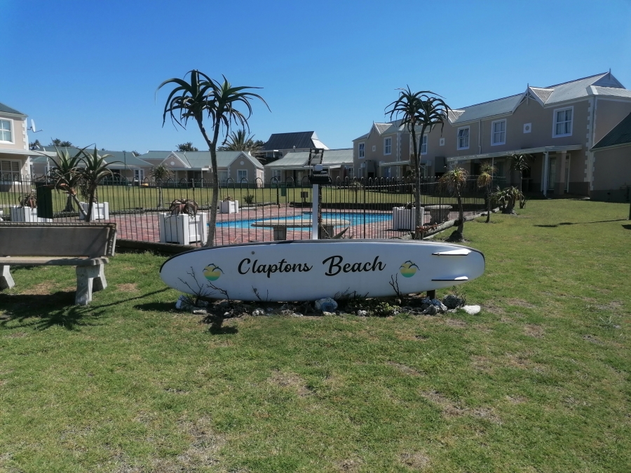 3 Bedroom Property for Sale in Marina Martinique Eastern Cape